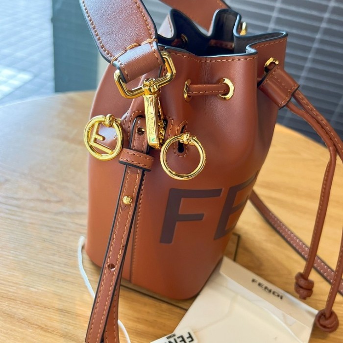 Fendi Handbag 0018（2022）