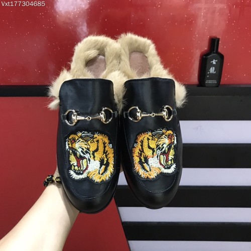 Gucci Hairy slippers 005