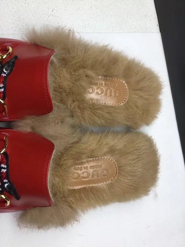 Gucci Hairy slippers 0029