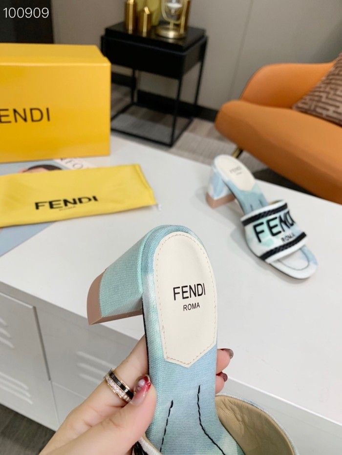 Fendi Slippers Women Shoes 007（2021）
