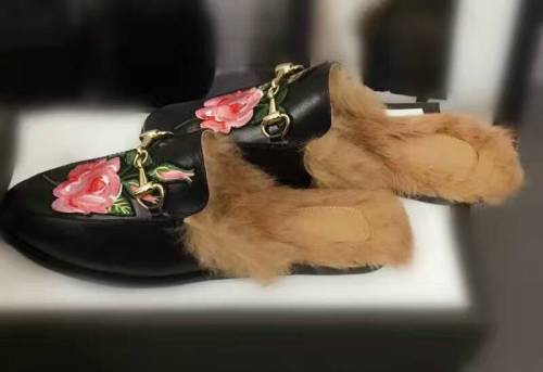Gucci Hairy slippers 0022