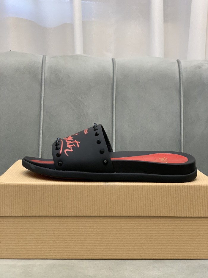 Christian Louboutin Slipper Men Shoes 006（2021）