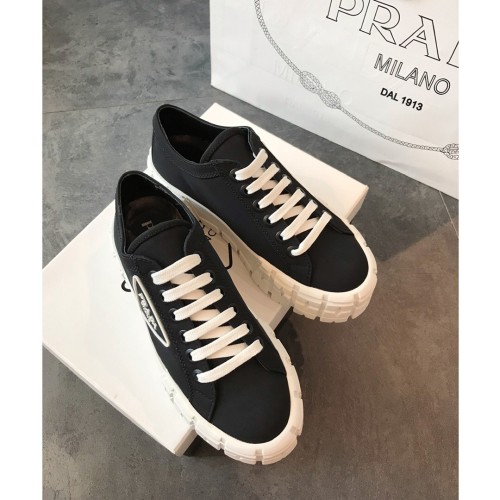 Prada Women Shoes 001 (2021)
