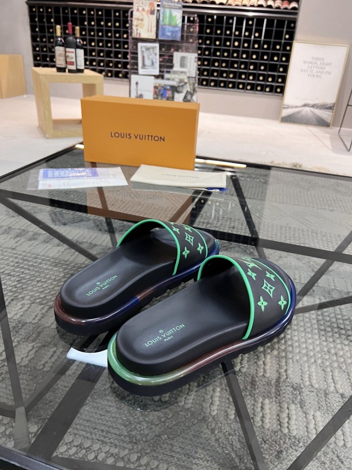 LV Slipper Men Shoes 0047（2022）