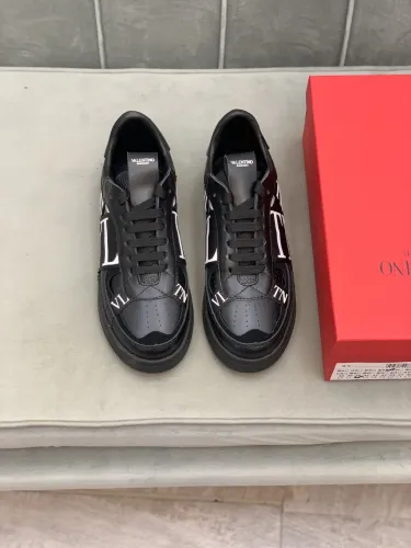 Valentino Designer Men Shoes 0016（2021）