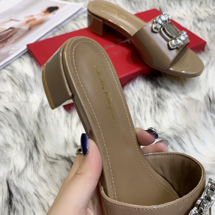 Ferragamo Slippers Women shoes 0022（2021）