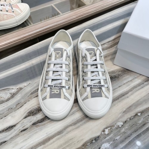 Dior Single shoes Women Shoes 0045 (2021)