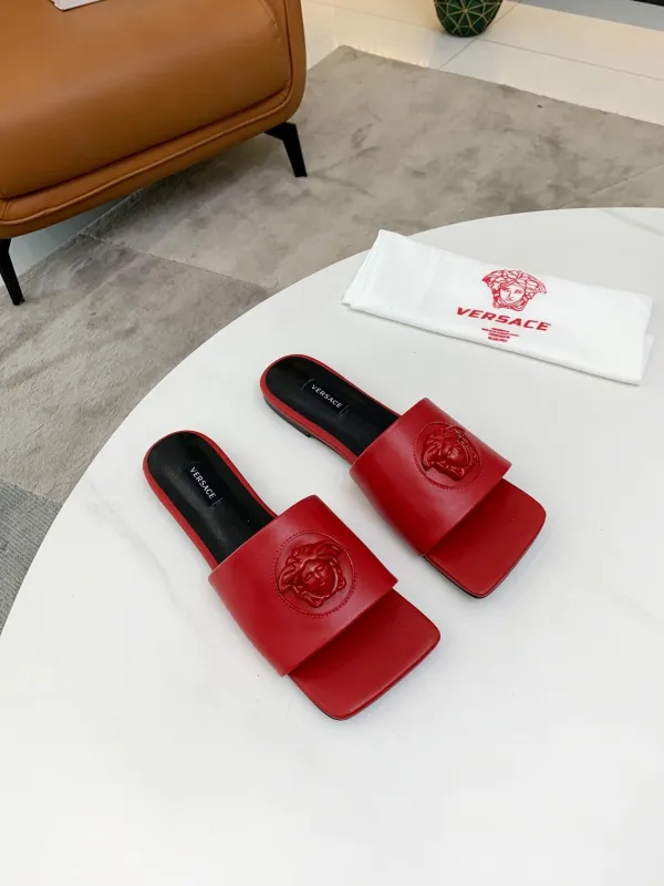 Versace Slippers Women Shoes 0018（2021）