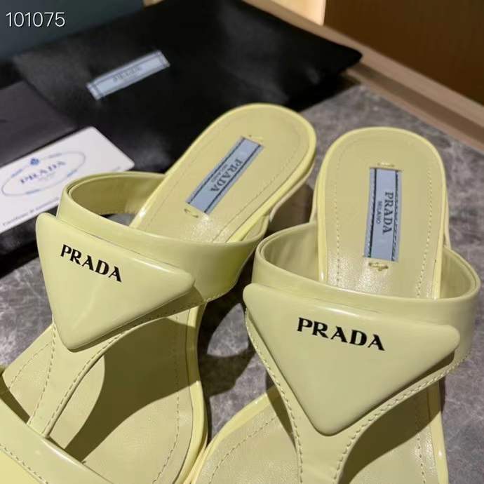 PRADA Slipper Women Shoes 007（2021）