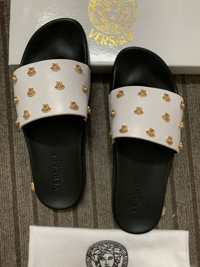 Versace Slippers Women Shoes 0020（2021）