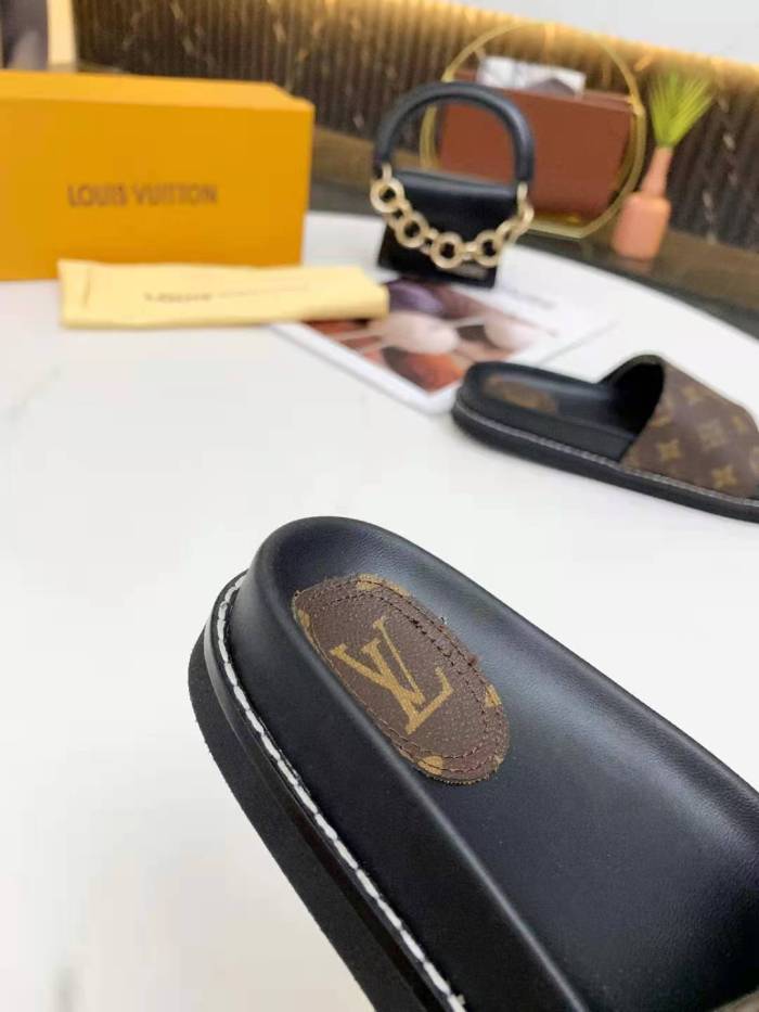LV Slipper Women Shoes 0054（2021）
