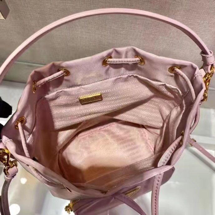 Prada Super High End Handbags 0026 (2022)