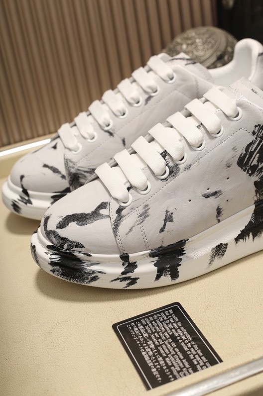 Super High End Alexander McQueen Men And Women Shoes 003 (2021)