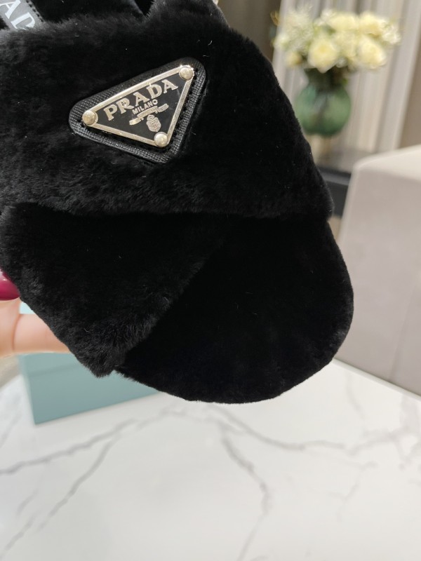 Prada Hairy slippers 0011 (2021)