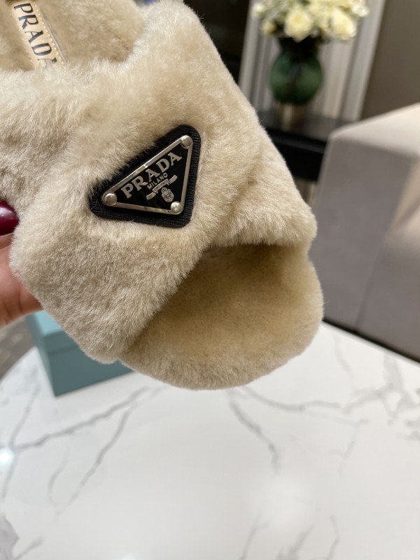 Prada Hairy slippers 009 (2021)
