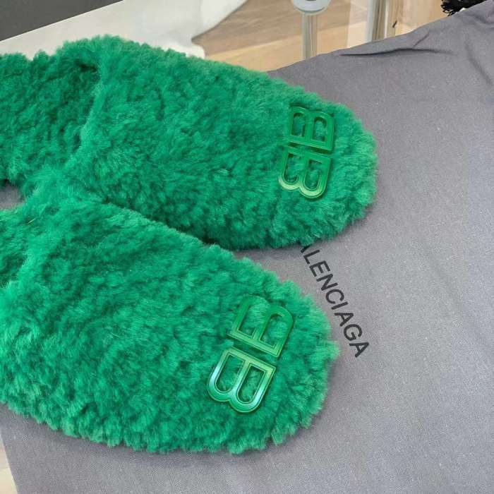 Balenciaga Hairy slippers 0019（2021）