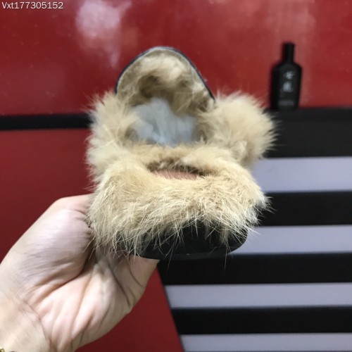 Gucci Hairy slippers 004