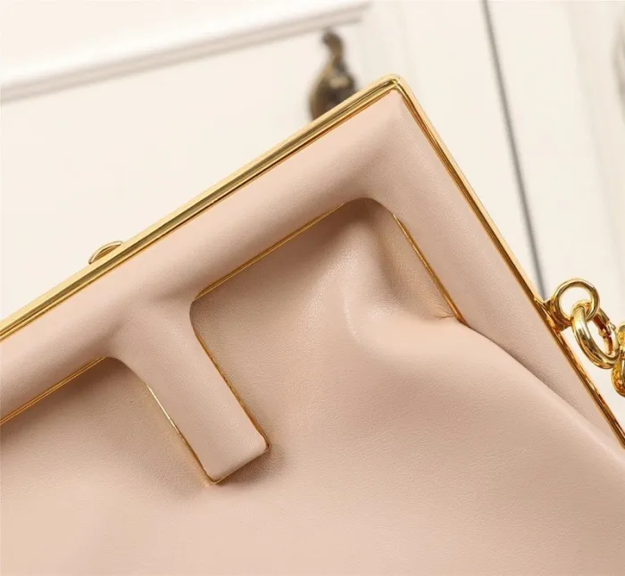 Fendi Handbag 0038（2021）