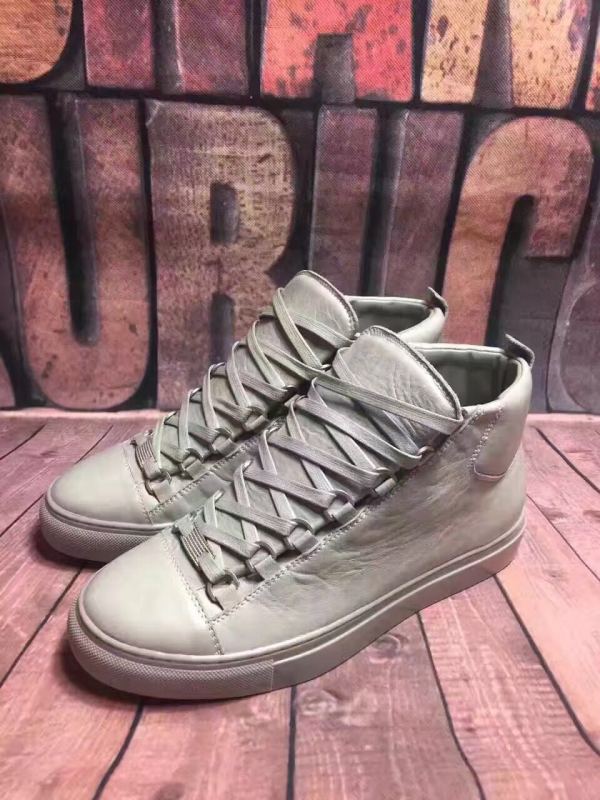 Super High End Balenciaga - 032