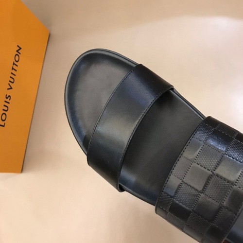 LV Slipper men Shoes 0018（2021）