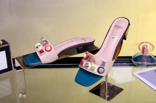 Fendi Slipper Women Shoes 0010