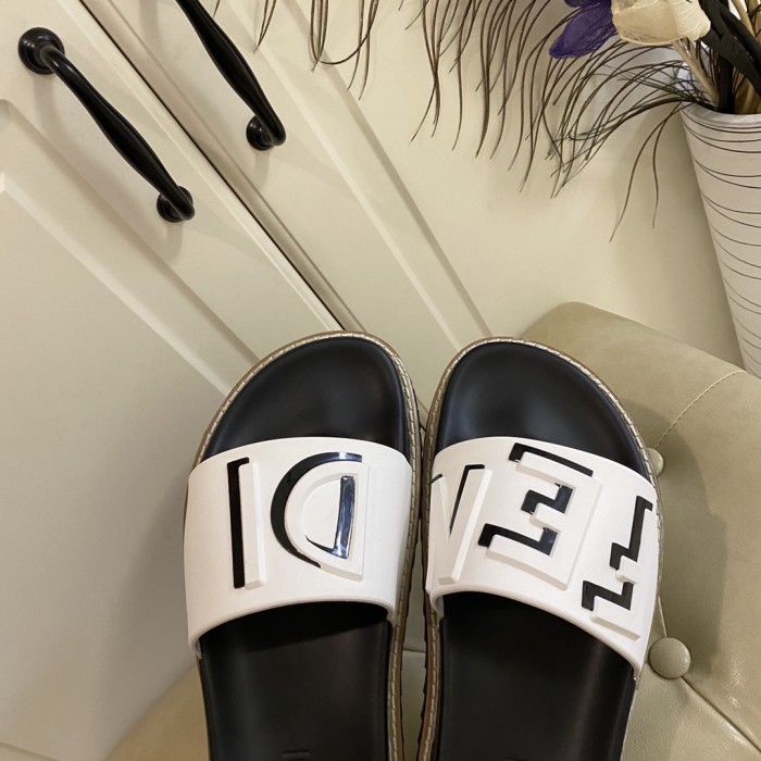 Fendi Slippers Men Shoes 008（2021）