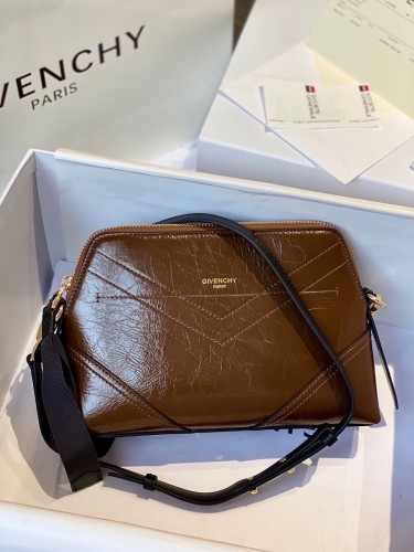 Givenchy Super High End Handbag 0022（2022）