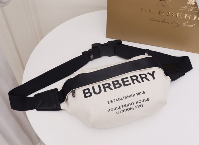 Burberry Fanny Pack 006 (2022)