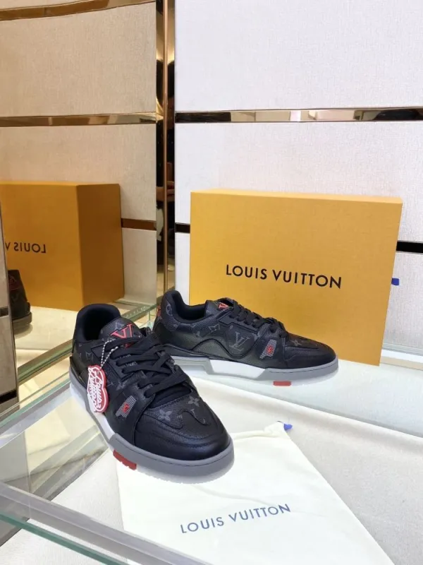 Super High End LV Men Shoes 001 (2021)