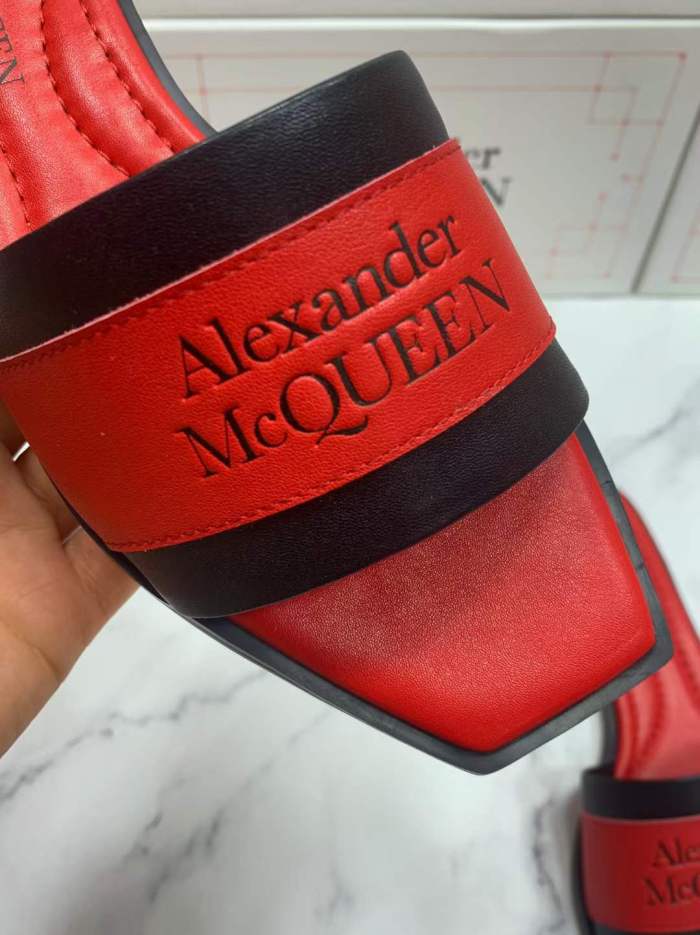 Alexander McQueen Slipper men Shoes 0020（2021）