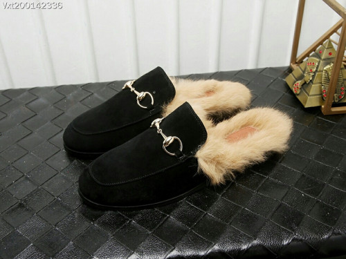 Gucci Hairy slippers 009