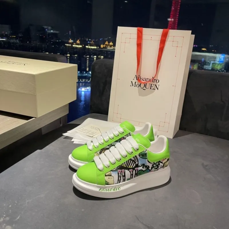 Super High End Alexander McQueen Men And Women Shoes 0031 (2021)