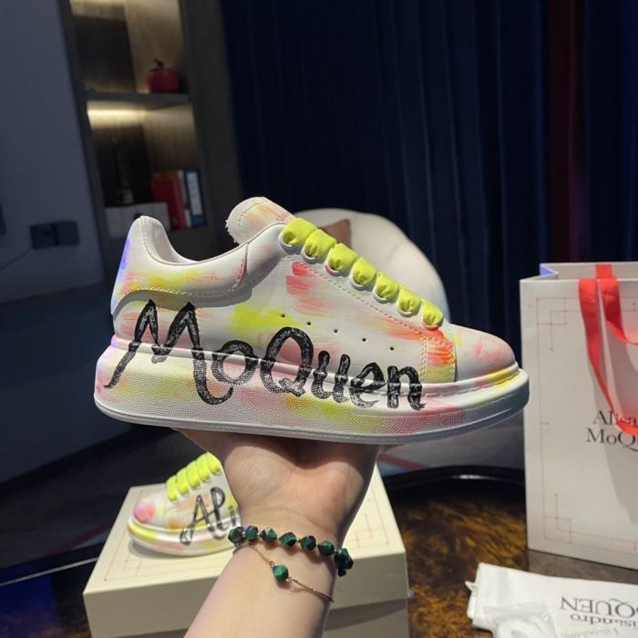 Super High End Alexander McQueen Men And Women Shoes 0014 (2021)