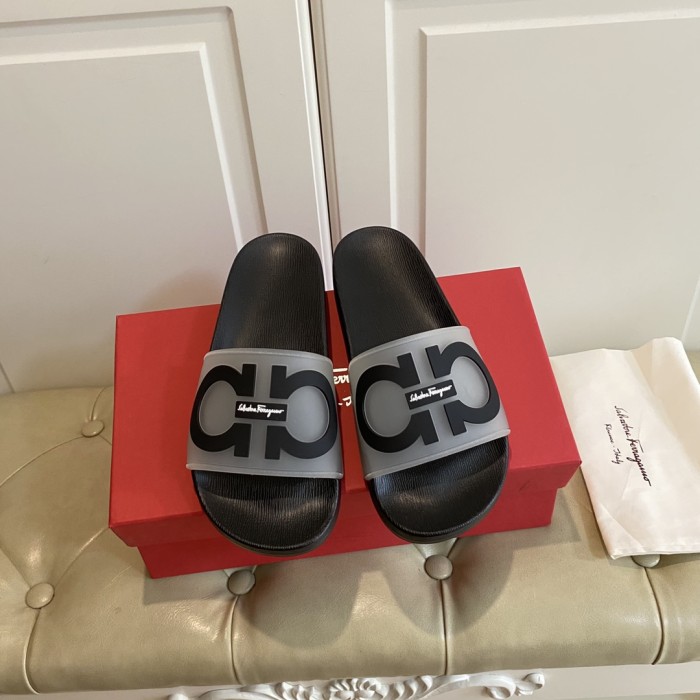 Ferragamo Slippers Men shoes 006（2021）