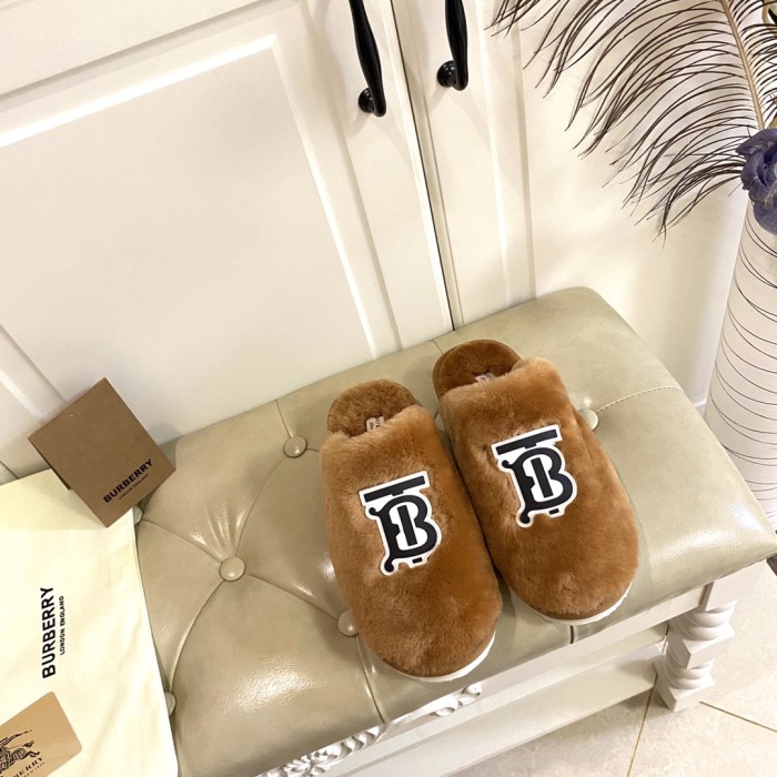 Burberry Hairy slippers 005 (2021)