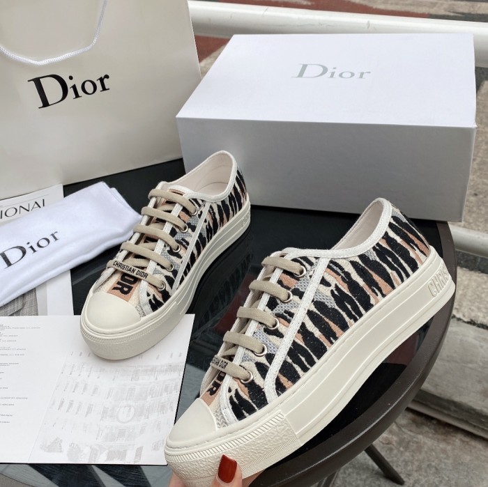 Dior Single shoes Women Shoes 0021 (2021)