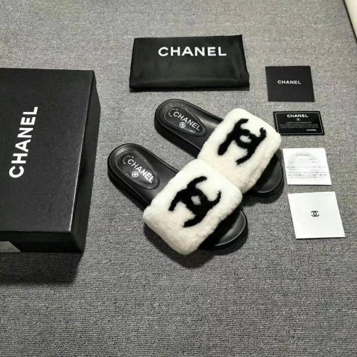 Chanel Hairy slippers 004