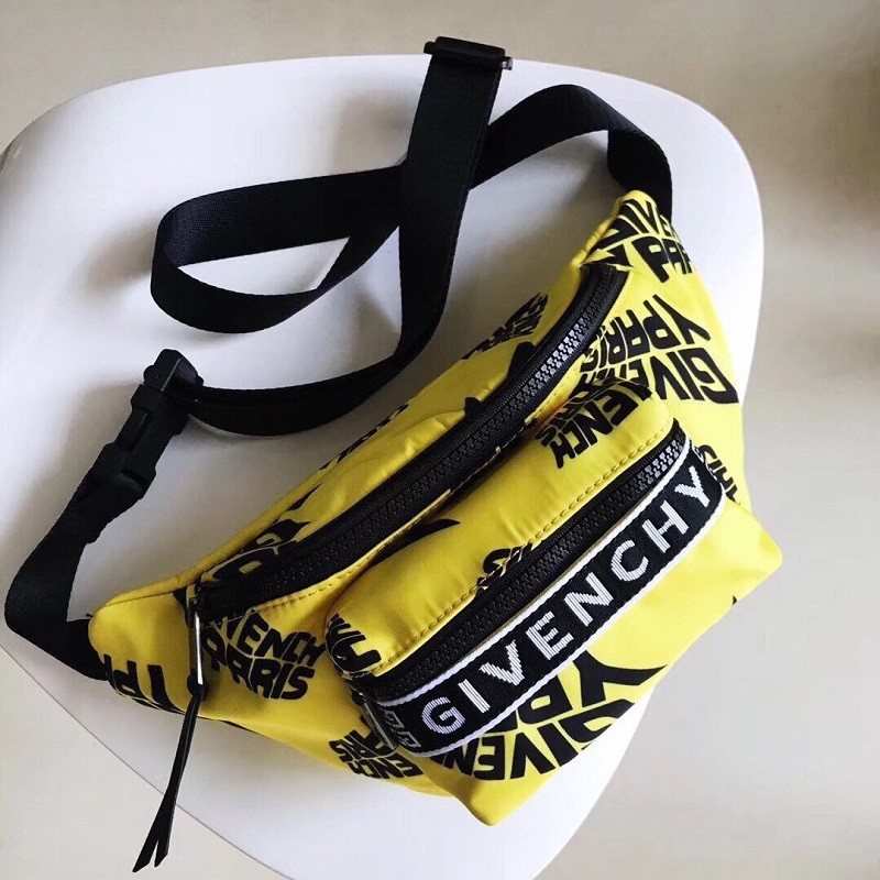 Givenchy Fanny Pack 002 (2022)