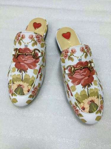 Gucci Slipper Women Shoes 0084