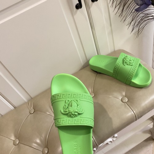 Versace Slippers Women Shoes 009（2021）