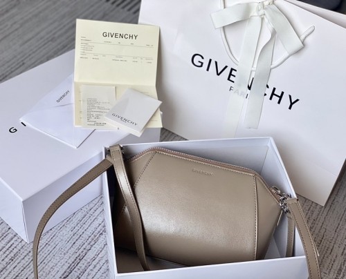 Givenchy Super High End Handbag 003（2022）