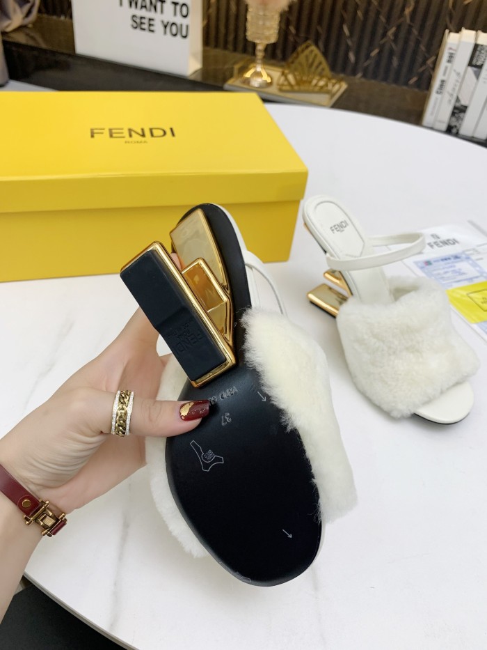 Fendi Hairy slippers 002 (2021)