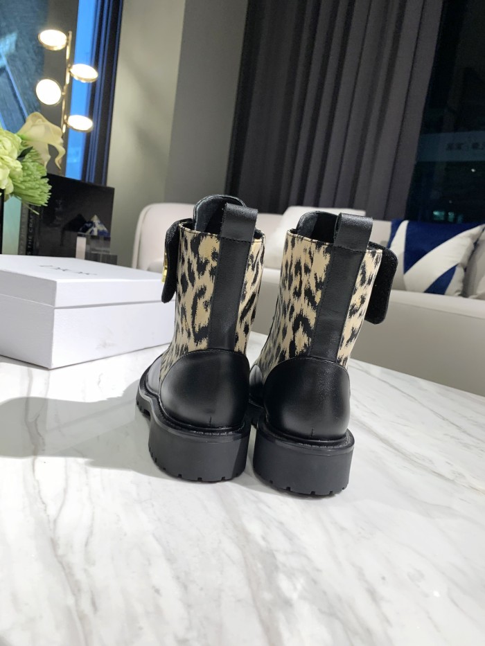 Dior Short Boost Women Shoes 0014 (2021)