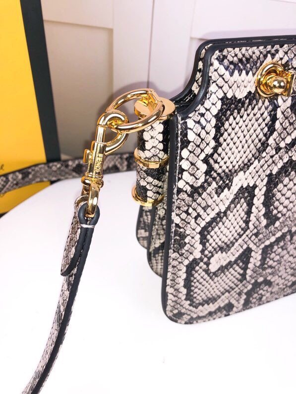 Fendi Handbag 0035（2022）