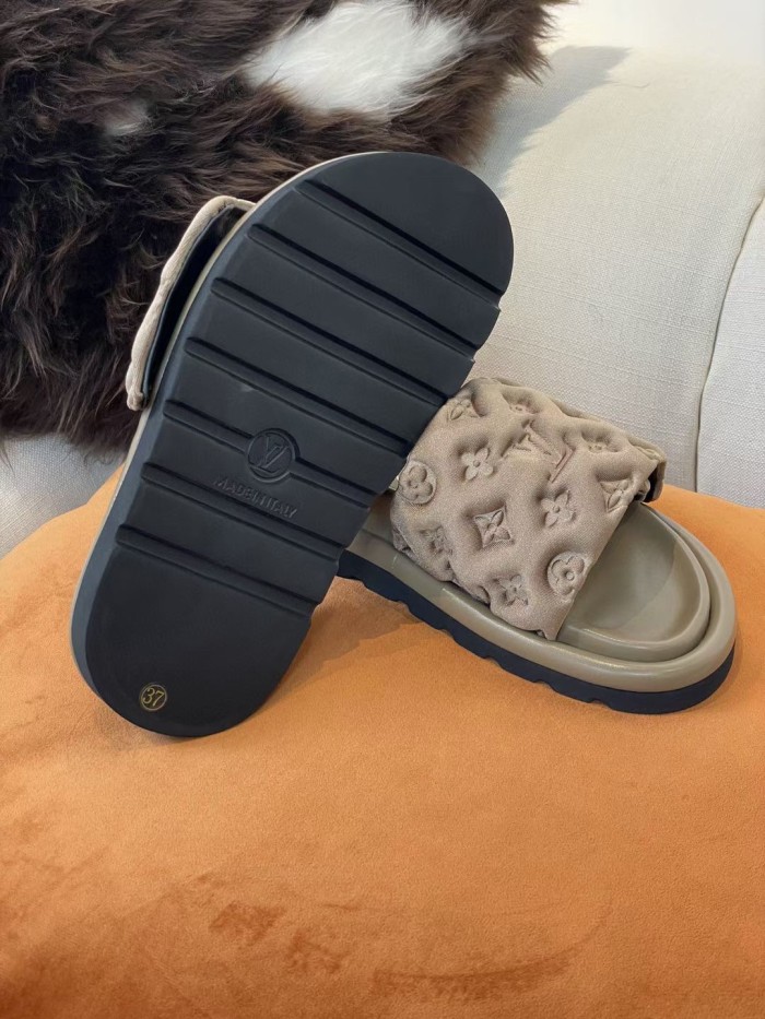 LV Slipper Men Shoes 0030（2022）