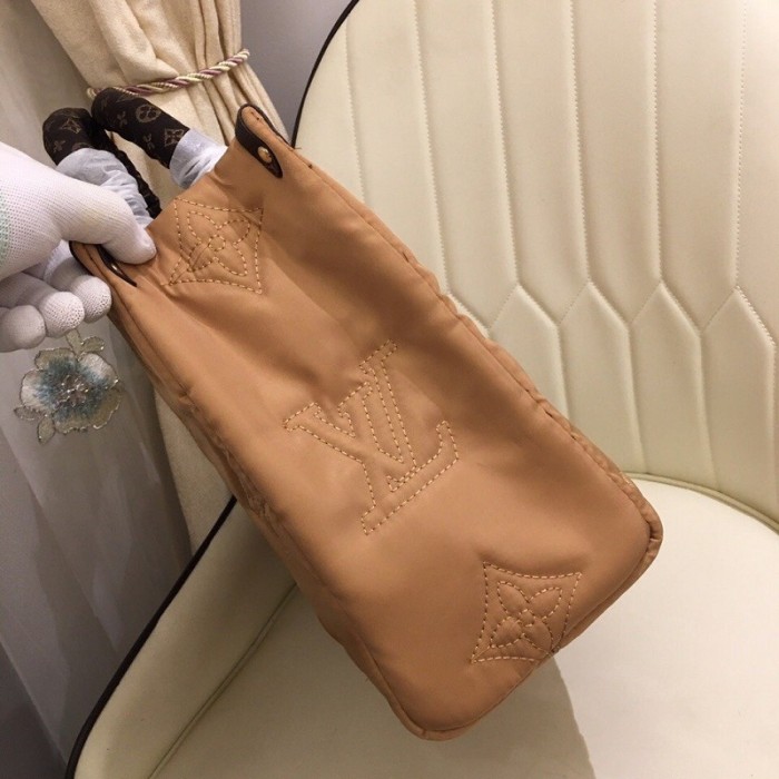 LV Handbag 008（2021）