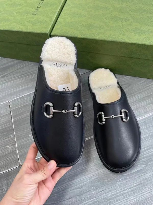 Gucci Hairy slippers 0015 (2022)