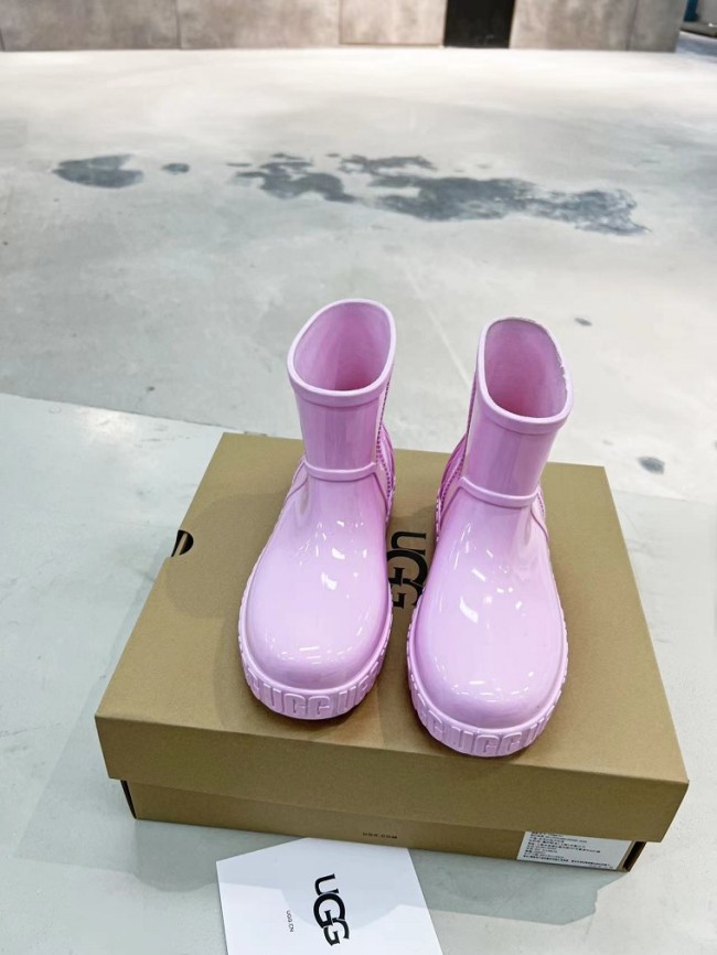 UGG Short Boost Women Shoes 003 (2022)