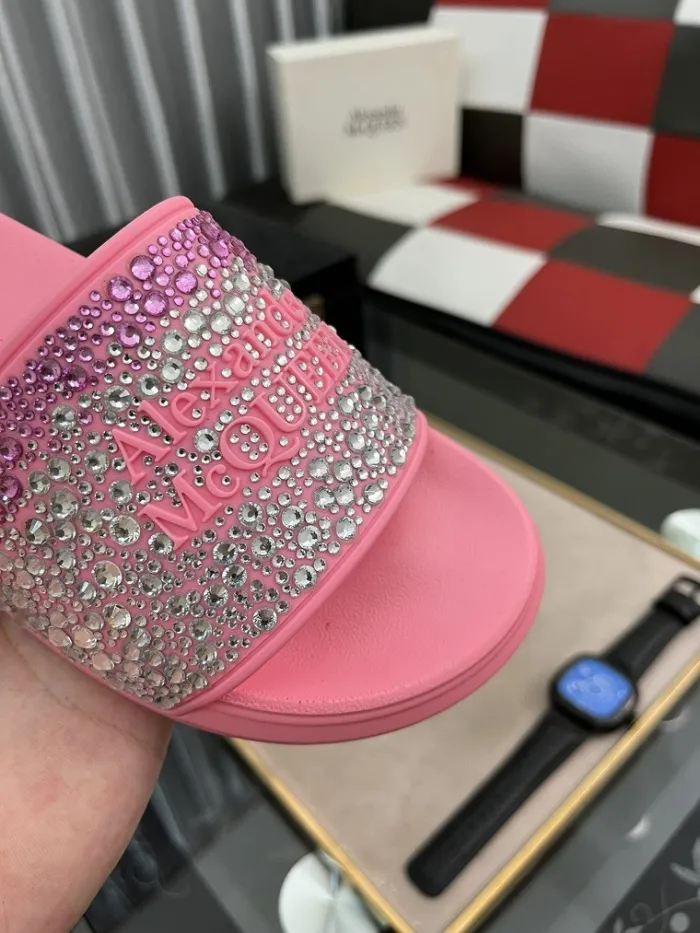 Alexander McQueen slipper 0025 (2022)