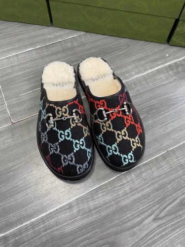Gucci Hairy slippers 009 (2022)